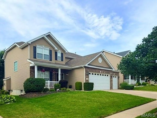 905 Harvestwynd Court , Lake St Louis, MO 63367