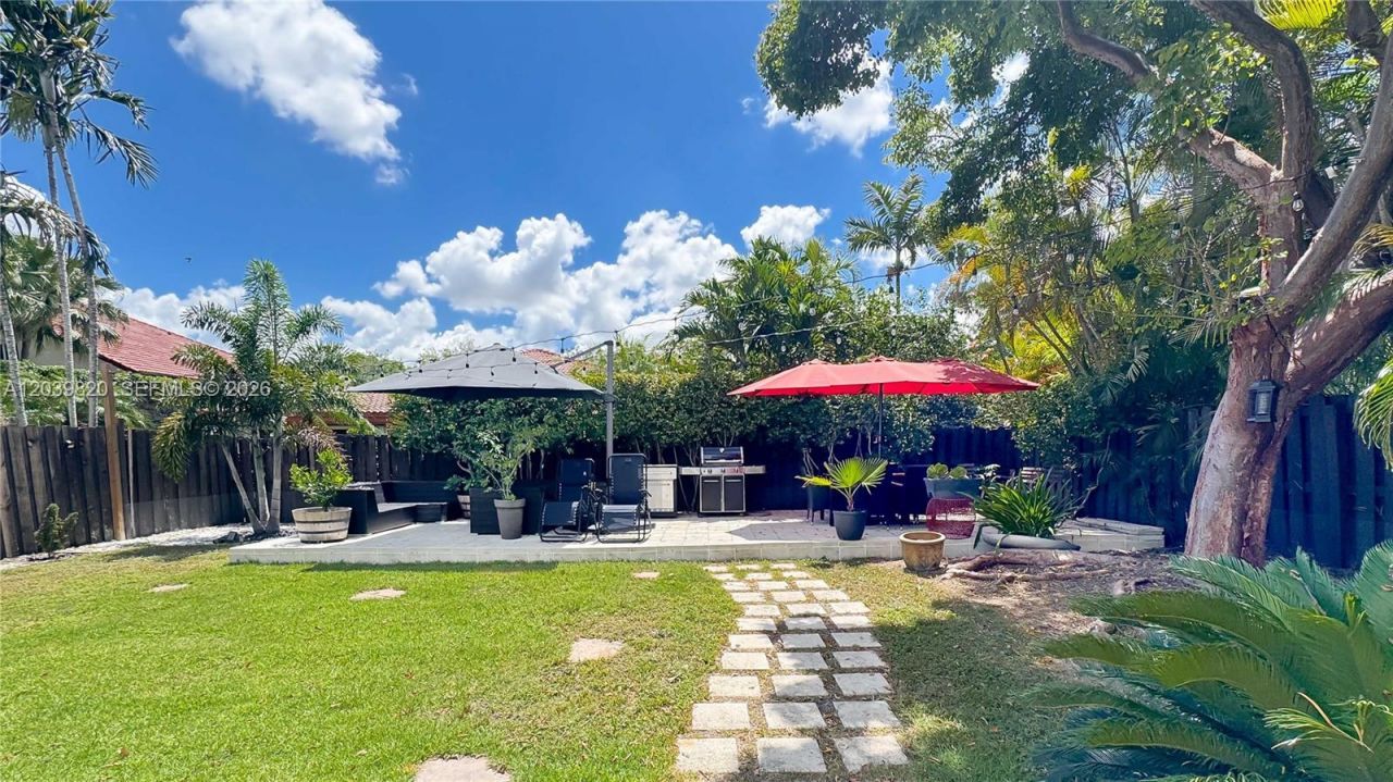 5853 NW 111th Ave , Doral, FL 33178 Photo