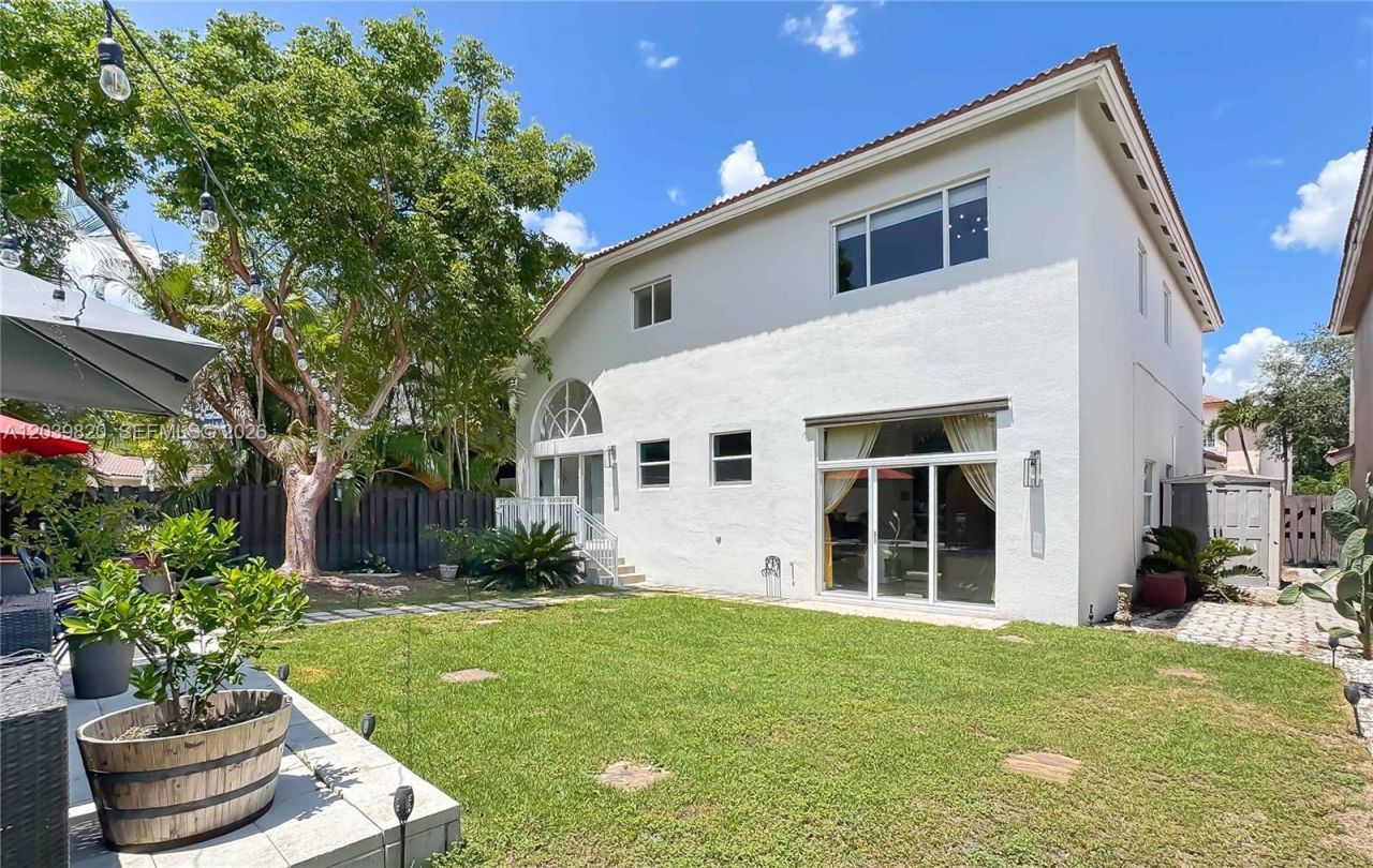 5853 NW 111th Ave , Doral, FL 33178 Photo