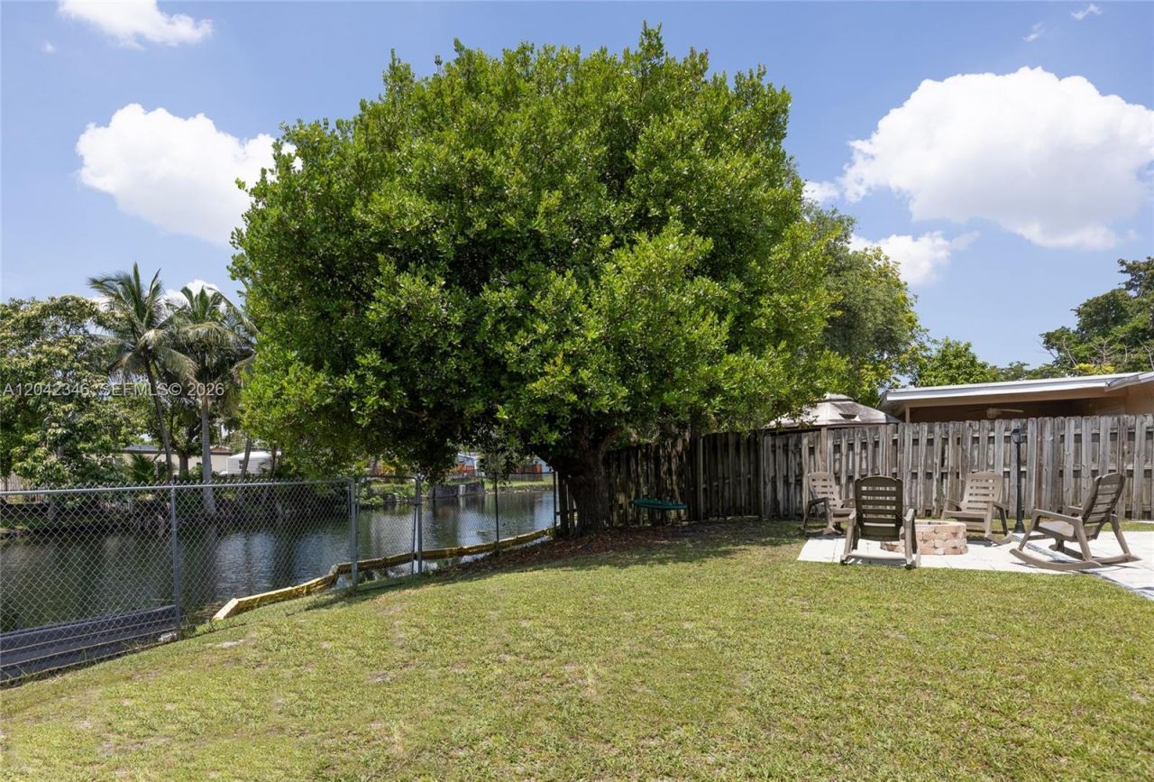 8350 NW 27th Pl , Sunrise, FL 33322 Photo