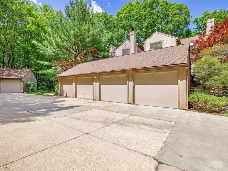 593 Meredith Lane, Cuyahoga Falls, OH 44223 Photo 28
