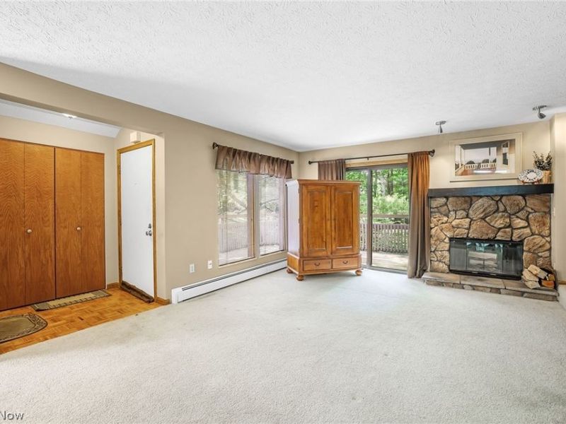 593 Meredith Lane, Cuyahoga Falls, OH 44223 Photo 5