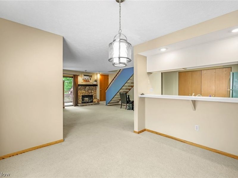 593 Meredith Lane, Cuyahoga Falls, OH 44223 Photo 9