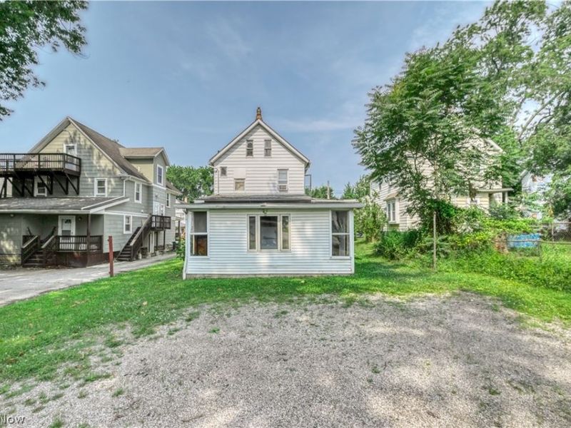 503 Sumner Street, Akron, OH 44304 Photo 3