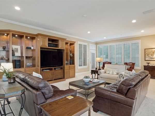 6404 Creekside Drive , Greenville, TX 75402