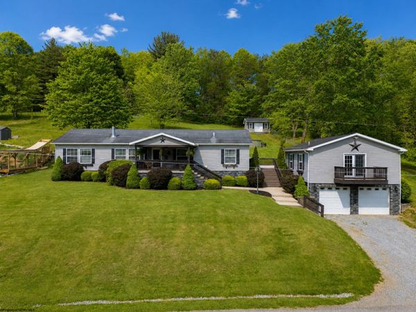 850 Oak Street, Anmoore, WV 26323