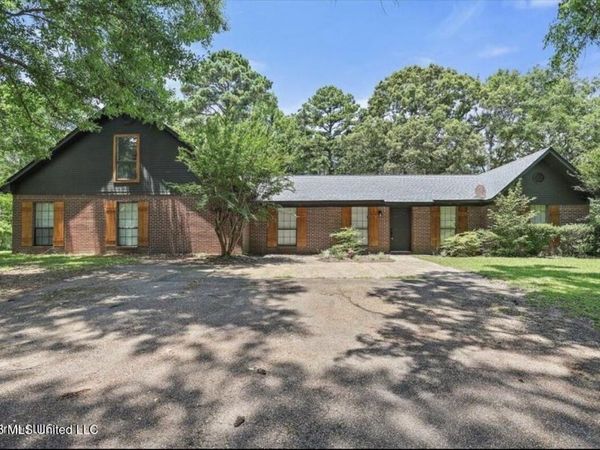 2713 Highway 471 , Brandon, MS 39047