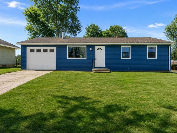 1419 7th Avenue , Belvidere, IL 61008