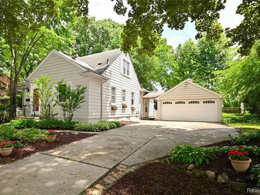 510 N Connecticut Avenue, Royal Oak, MI 48067