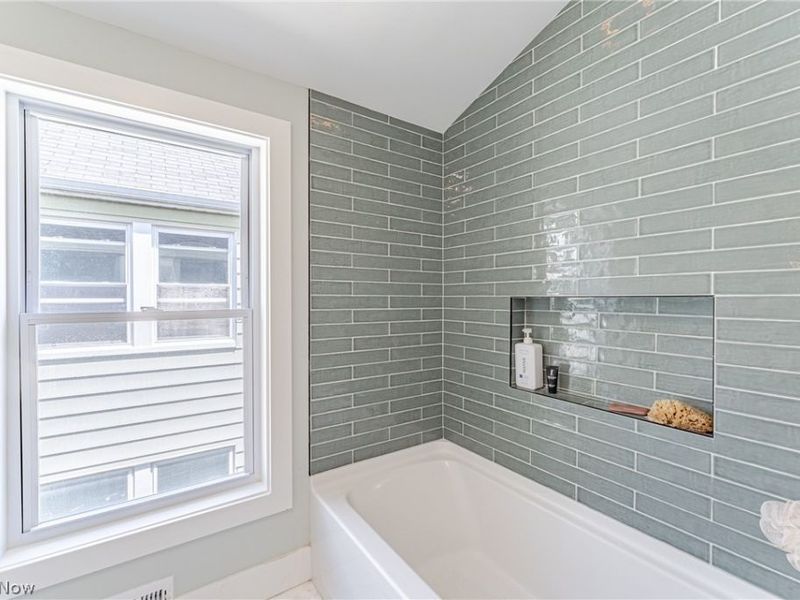 3297 W 127th Street, Cleveland, OH 44111 Photo 20