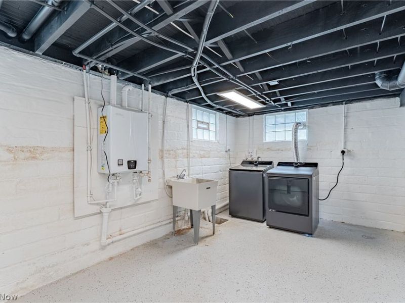 3297 W 127th Street, Cleveland, OH 44111 Photo 26