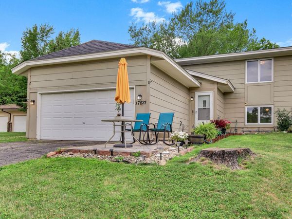 17627 Ionia Court, Lakeville, MN 55044