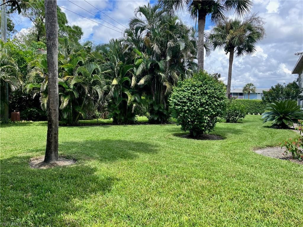 190 Palm Dr , Unit 1, Naples, FL 34112 Photo