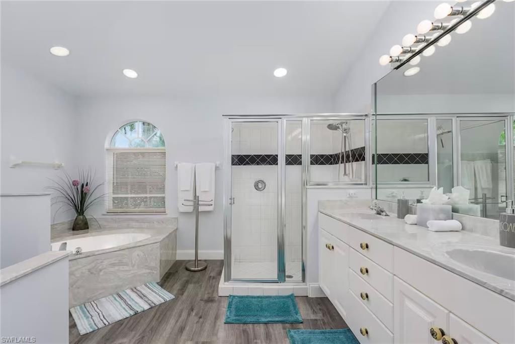 1537 Vintage Ln, Naples, FL 34104 Photo