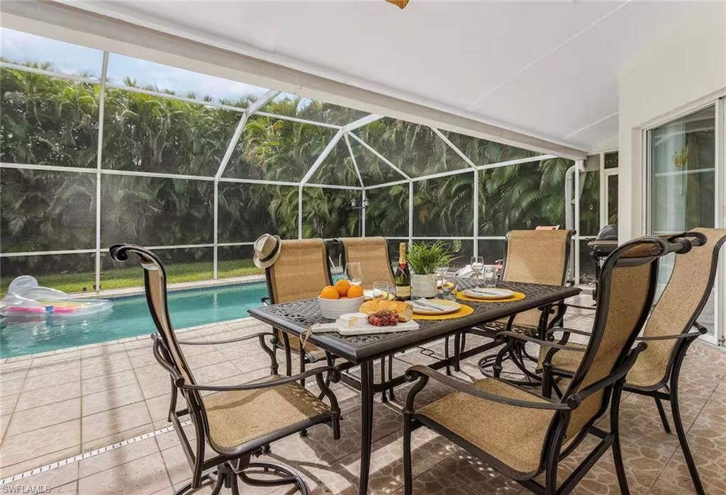 1537 Vintage Ln, Naples, FL 34104 Photo