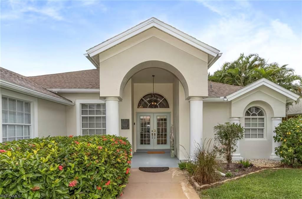 1537 Vintage Ln, Naples, FL 34104 Photo
