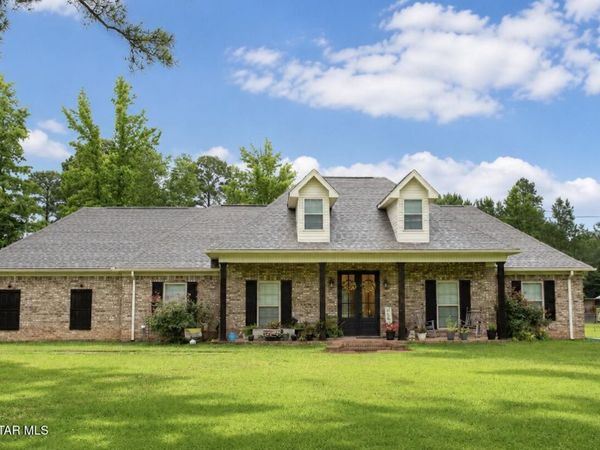 1695 Old Highway 12, Starkville, MS 39759