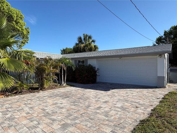 5711 BAROQUE DRIVE , HOLIDAY, FL 34690