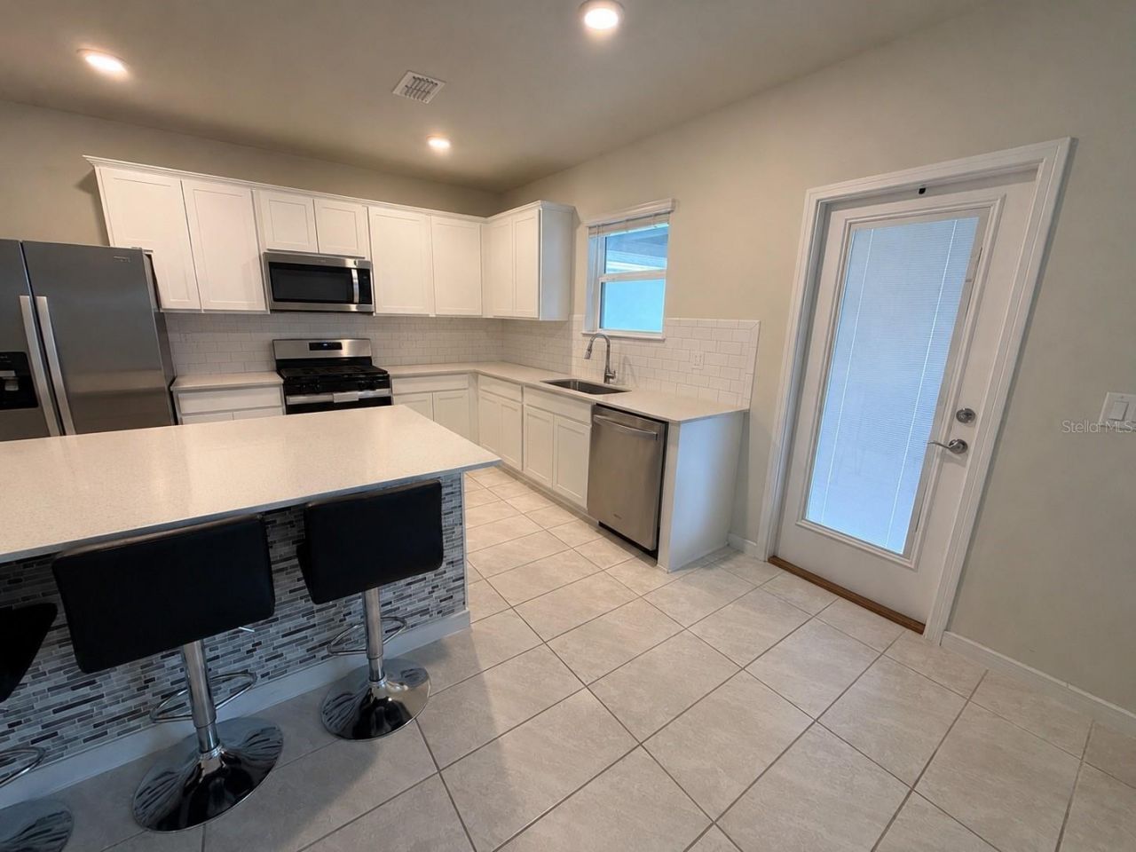 4086 Lush View Drive , Apopka, FL 32712 Photo