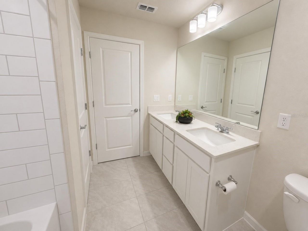 4086 Lush View Drive , Apopka, FL 32712 Photo