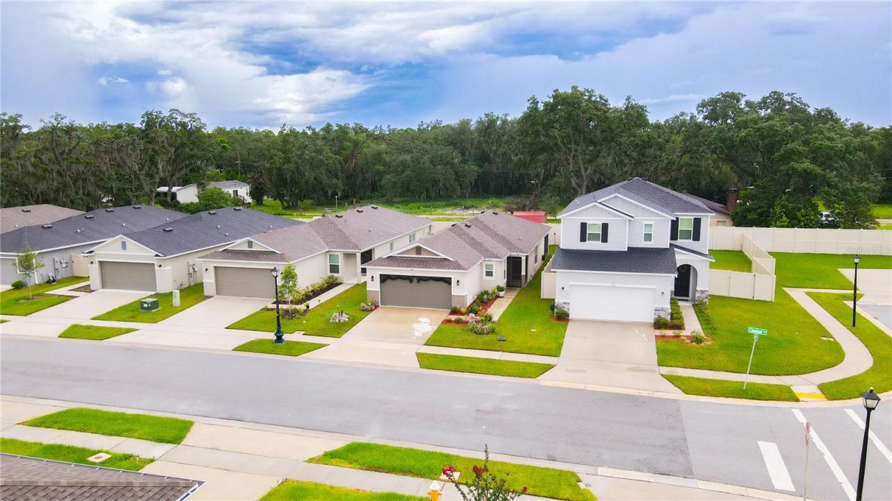707 Chestnut Lane , Auburndale, FL 33823 Photo