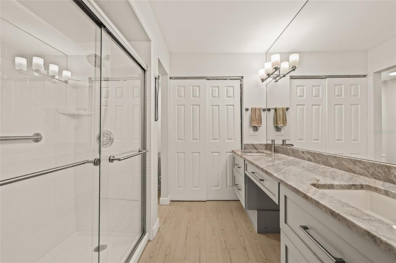 476 Santa Cruz Place Ne, Unit C, Saint Petersburg, FL 33703 Photo