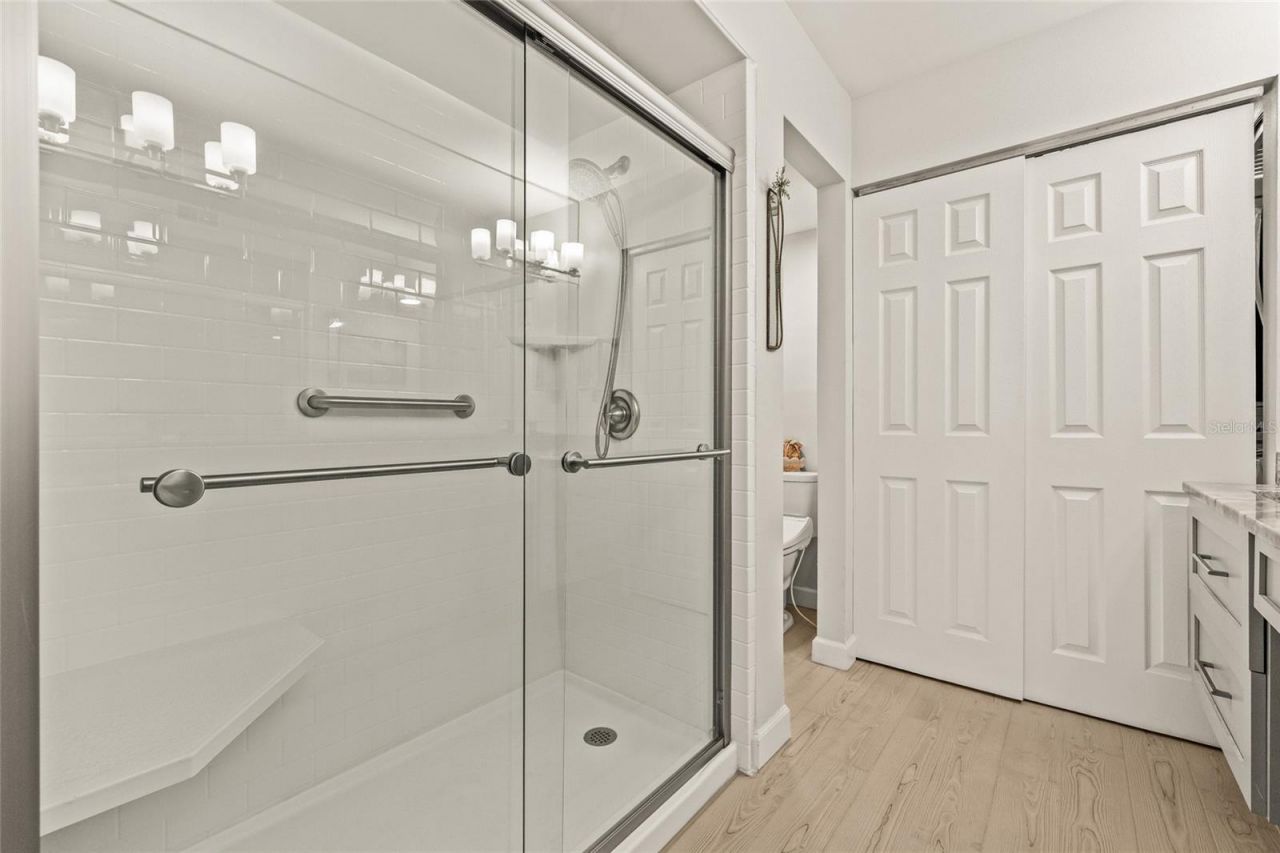 476 Santa Cruz Place Ne, Unit C, Saint Petersburg, FL 33703 Photo