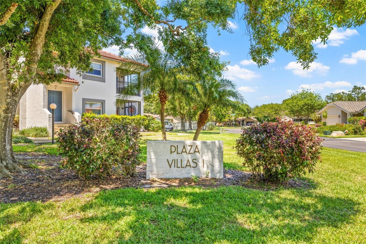 476 Santa Cruz Place Ne, Unit C, Saint Petersburg, FL 33703 Photo