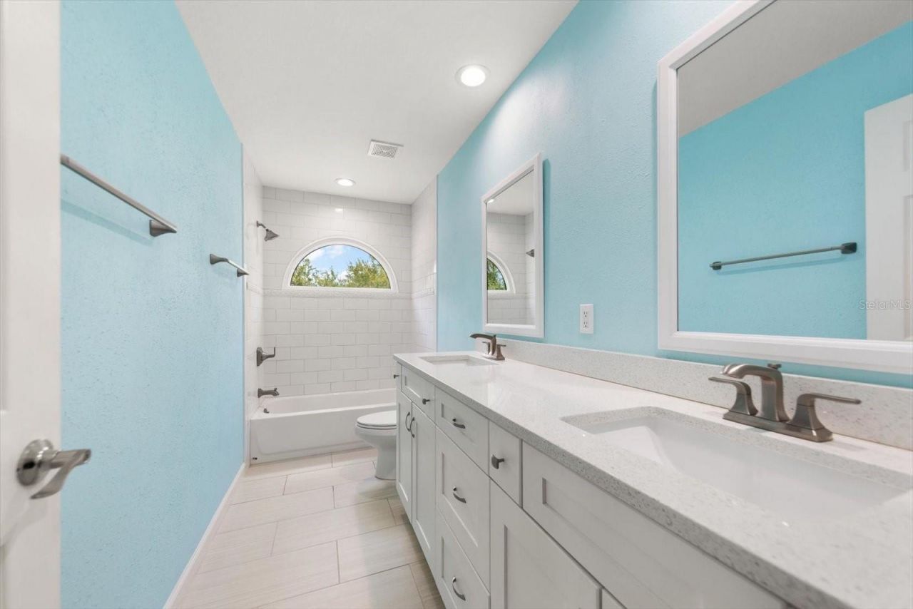 7699 Aralia Way, Seminole, FL 33777 Photo