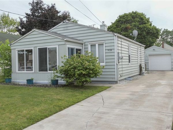 918 92nd Street , Niagara Falls, NY 14304