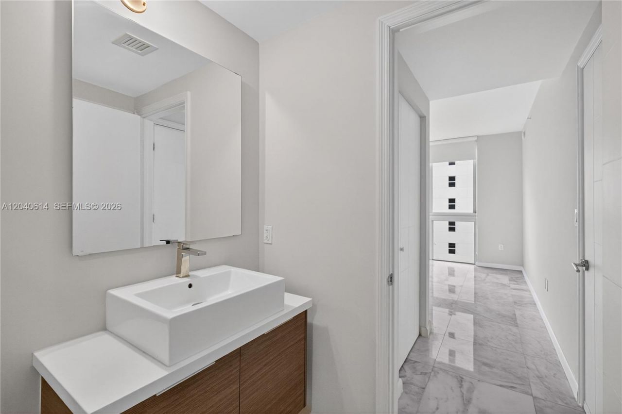 1010 SW 2nd Ave , Unit 603, Miami, FL 33130 Photo