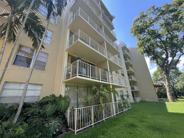 13120 SW 92nd Ave , Unit B-209, Miami, FL 33176