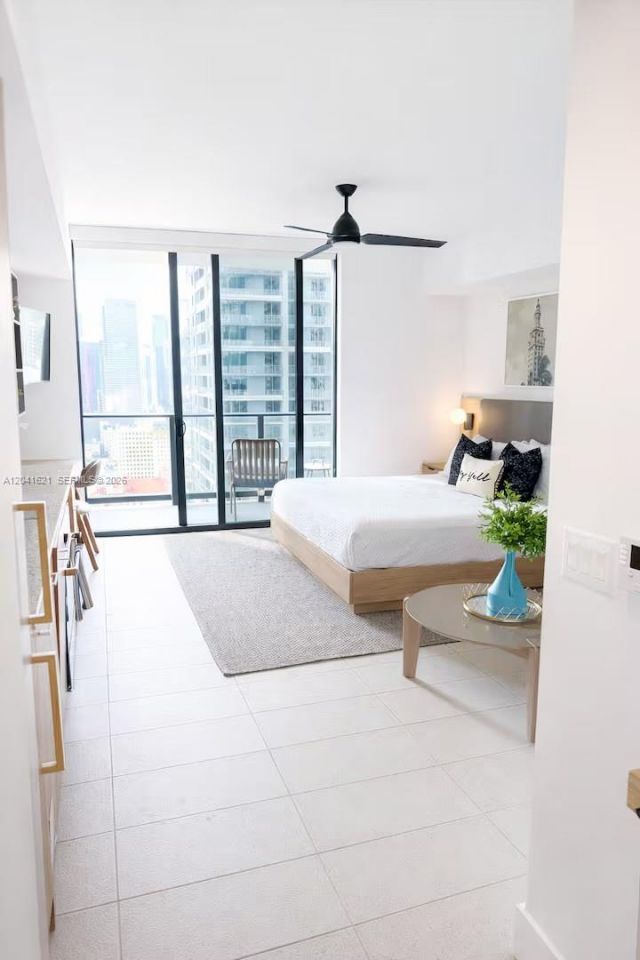 159 NE 6th St , Unit 2606, Miami, FL 33132 Photo