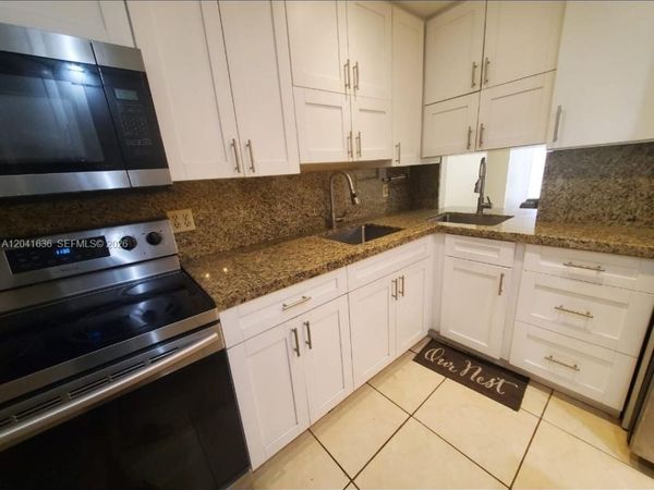 920 NE 169th St , Unit 617, North Miami Beach, FL 33162