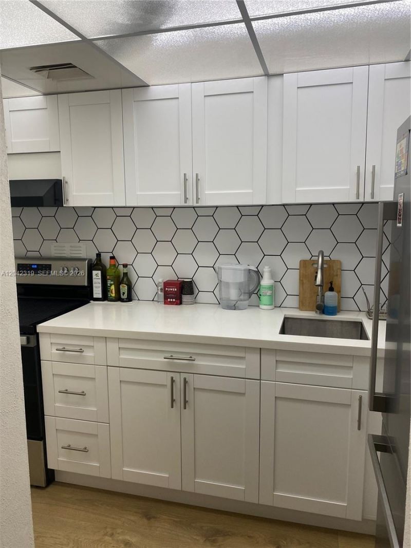 1000 West Avenue, Unit 531, Miami Beach, FL 33139 Photo