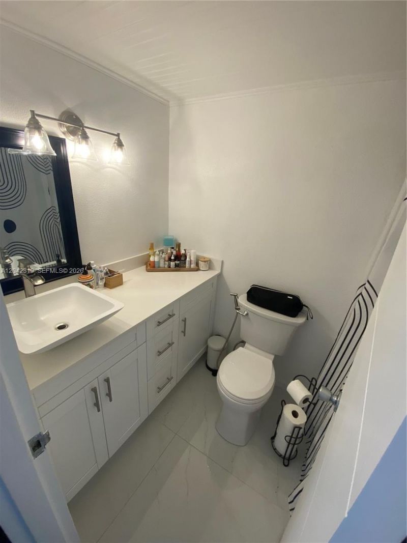 1000 West Avenue, Unit 531, Miami Beach, FL 33139 Photo