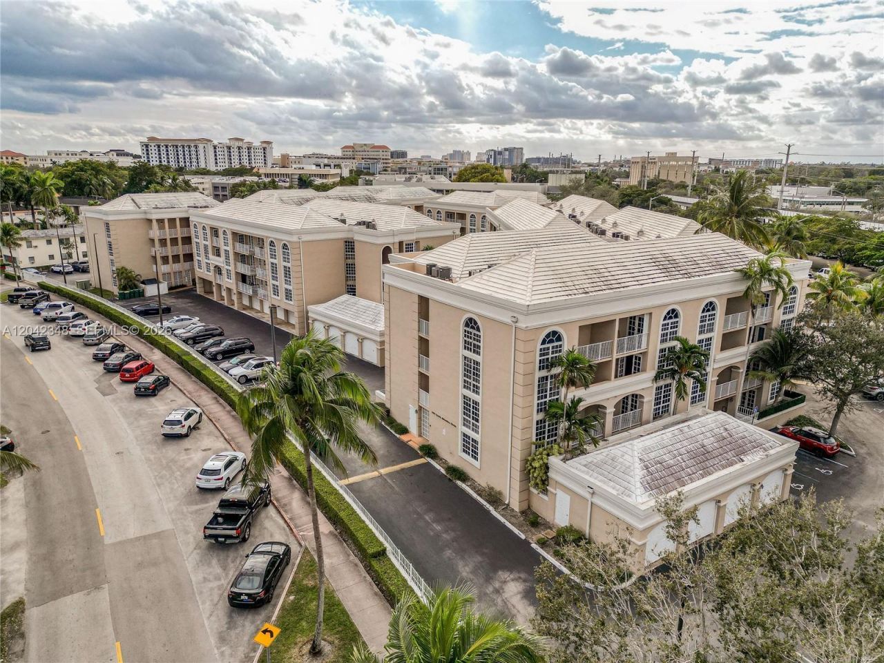 1280 S Alhambra Cir, Unit 2107, Coral Gables, FL 33146 Photo