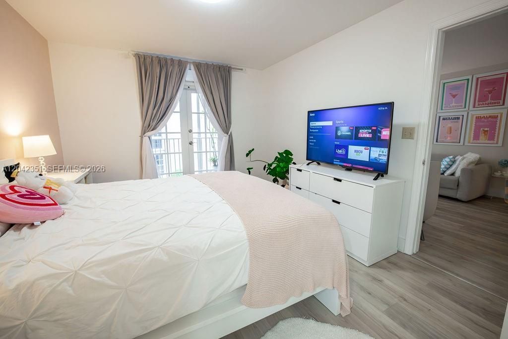 1280 S Alhambra Cir, Unit 2214, Coral Gables, FL 33146 Photo