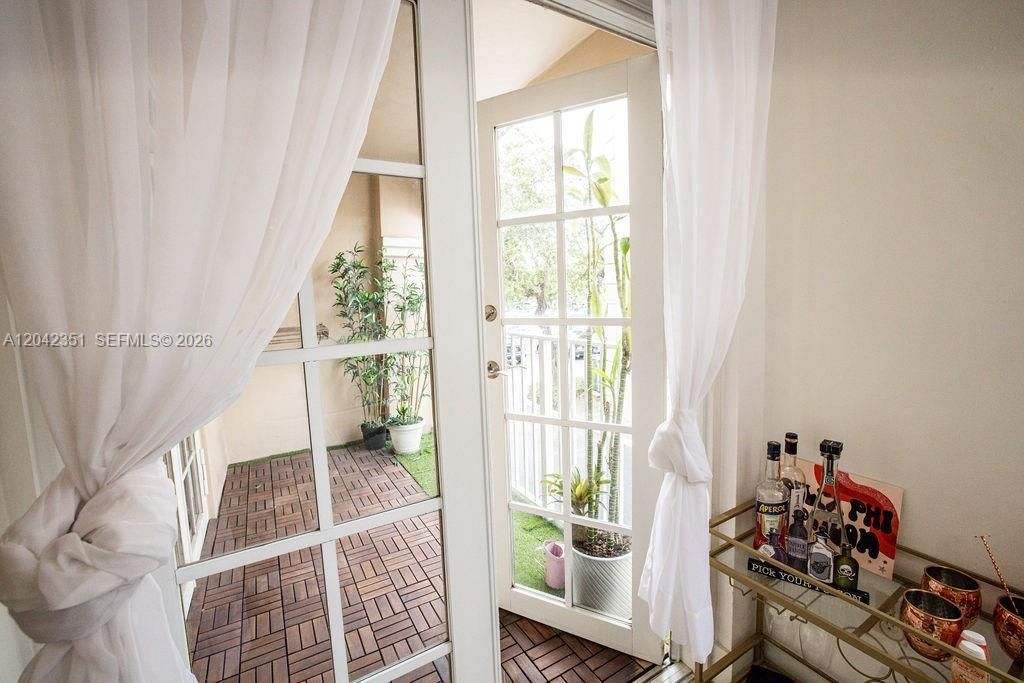 1280 S Alhambra Cir, Unit 2214, Coral Gables, FL 33146 Photo