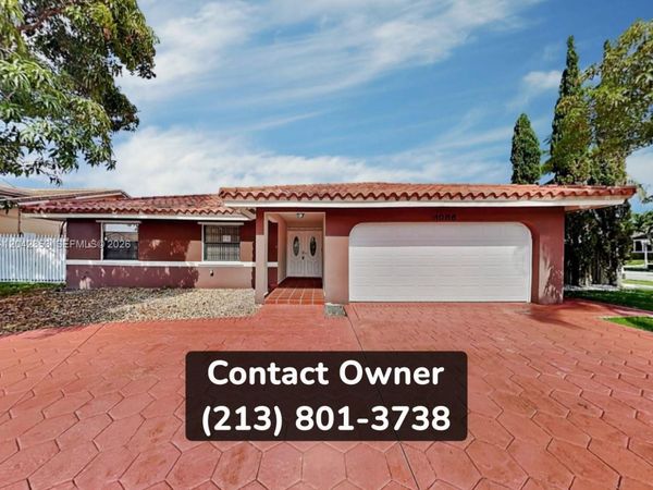 1056 NW 128th Ave , Miami, FL 33182