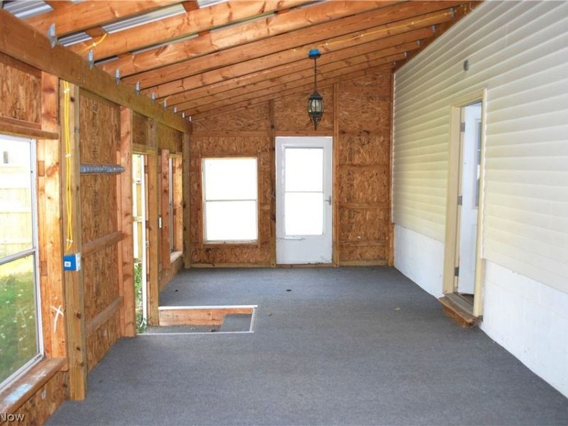 320 Broadway Street, Amherst, OH 44001 Photo 21