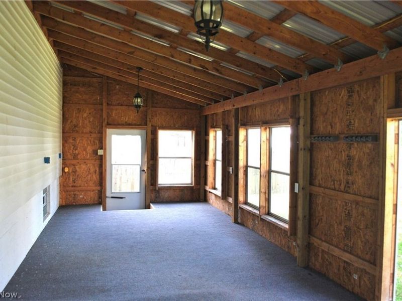 320 Broadway Street, Amherst, OH 44001 Photo 22