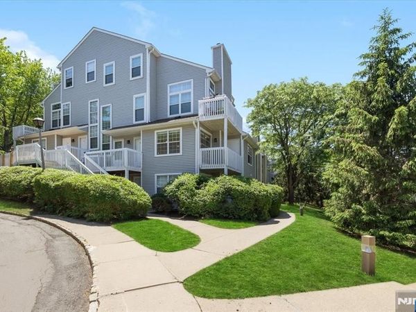 24 Mallard Court 110, ENGLEWOOD, NJ 07631