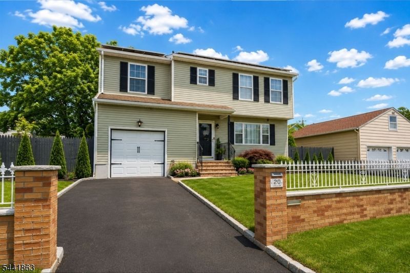 20 Cliff Ave, Woodbridge, NJ 08863 Main Photo