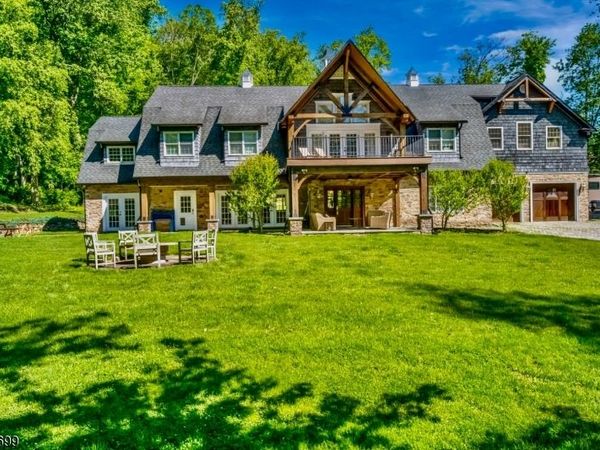 3 Laurel Ln, Chester, NJ 07930