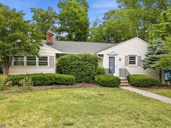 61 Samson Ave, Madison, NJ 07940