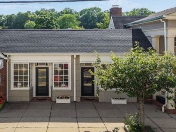 8 Leigh St, Clinton, NJ 08809