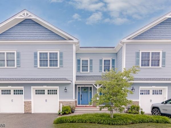 14 Clover Court, Berkeley Heights, NJ 07922