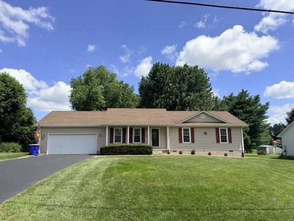 158 Phelps Way , Bowling Green, KY 42104