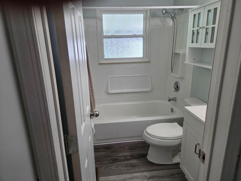 3325 Latonia, Columbus, OH 43232 Photo 11